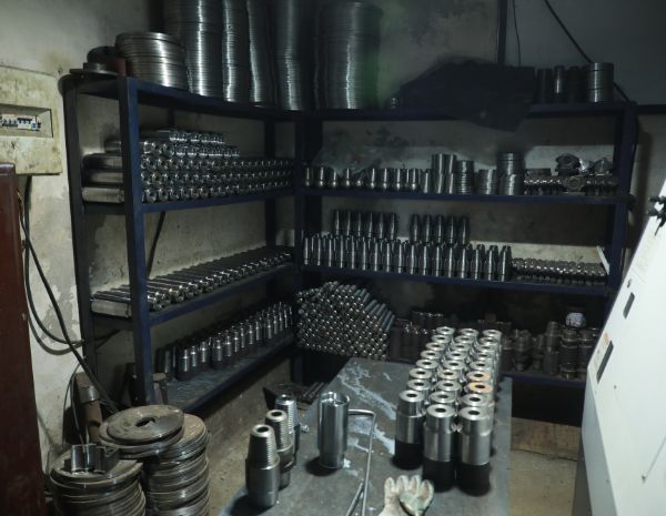 cutter and press for wire saw